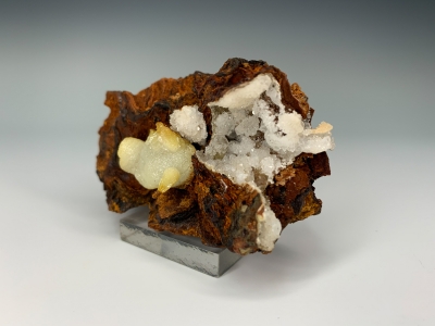 Adamite from Dachang, Guangxi Zhuang, China [db_pics/ZowaderUpdates/DZ0202c.jpg]