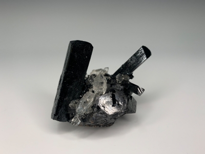 Ilvaite & Quartz on Sphalerite from Dal'negorsk, Primorskiy Kray, Russia [db_pics/ZowaderUpdates/DZ0208a.jpg]