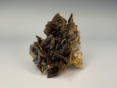 Descloizite from Berg Aukas Mine, Grootfontein, Namibia [db_pics/ZowaderUpdates/DZ0903b.jpg]