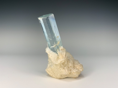 Beryl var. Aquamarine on Albite from Harra Mosh, Dassau, Sassi, Gilgit, Pakistan [db_pics/ZowaderUpdates/DZ1609b.jpg]