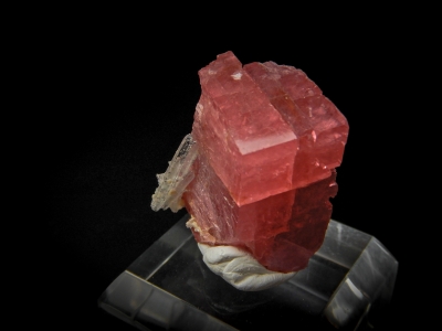 Rhodochrosite & Quartz from Huayllapon Mine, Pasto Bueno District, Pallasca Province, Ancash Dept., Peru [db_pics/update3/ML00105b.jpg]