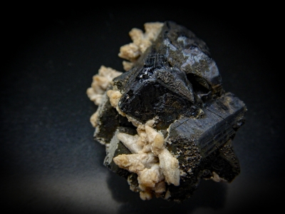 Bournonite from Noche Buena Mine, Zacatecas, Mexico [db_pics/update4/ML00210b.jpg]