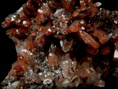 Hemimorphite with Hematite from Mina El Potosi, Santa Eulalia, Chihuahua, Mexico [db_pics/update5/ML00282b.jpg]