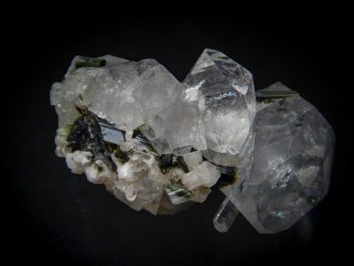 Beryl var. Aquamarine, Apatite, Quartz, & Elbaite from Shigar Valley, Gilgit Division, Pakistan [db_pics/update5/ML00341a.jpg]