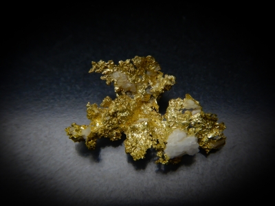 Gold from 16 to 1 Mine, Alleghany District, Sierra County, California, USA [db_pics/update5/ML00353a.jpg]