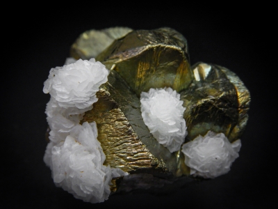 Chalcopyrite from HuanzalÃ¡ Mine, Huallanca District, Dos de Mayo Province, HuÃ¡nuco Dept, PerÃº [db_pics/update5/ML00370b.jpg]