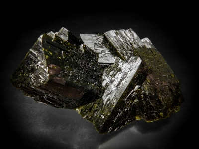 Epidote from Cerro San Cristobal, San Vicente de Canete, Canete Province, Lime Dept., Peru [db_pics/update6/ML00385a.jpg]