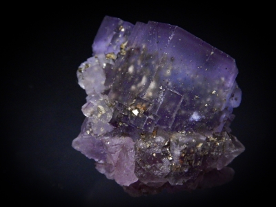 Fluorite & Chalcopyrite from Cave-In-Rock, Illinois Fluorspar District, Hardin County, Illinois, USA [db_pics/update6/ML00416c.jpg]