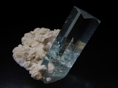 Beryl var. Aquamarine from Shigar Valley, Gilgit Division, Pakistan [db_pics/update6/ML00420a.jpg]
