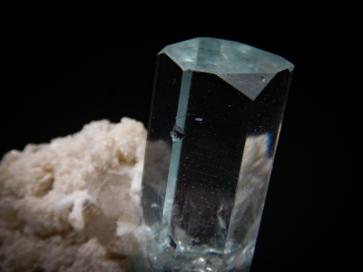 Beryl var. Aquamarine from Shigar Valley, Gilgit Division, Pakistan [db_pics/update6/ML00420c.jpg]