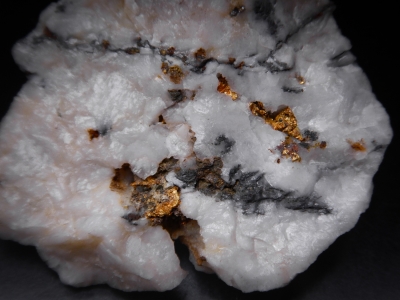 Gold in Quartz from Globe & Phoenix Mine, Kwekwe, Zimbabwe [db_pics/update6/ML00429c.jpg]