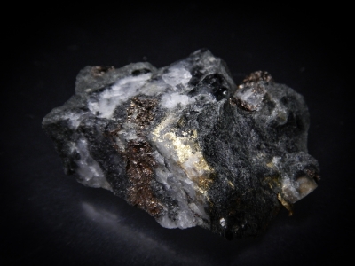 Gold, Quartz & Pyrrhotite from Homestake Mine, Lead, South Dakota, USA [db_pics/update6/ML00432b.jpg]