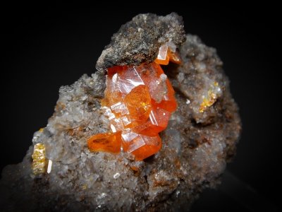 Wulfenite from Red Cloud Mine, Yuma County, Arizona, USA [db_pics/update7/ML00549b.jpg]