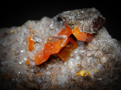 Wulfenite from Red Cloud Mine, Yuma County, Arizona, USA [db_pics/update7/ML00549c.jpg]