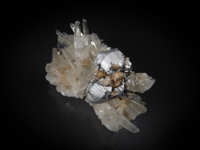 Bournonite & Quartz from Yaogangxian Mine, Chenzhou Prefecture, Hunan Province, China [db_pics/update7/ML00575c.jpg]