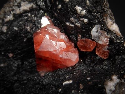 Rhodochrosite from Uchucchacua Mine, Oyon, Lima Dept., Peru [db_pics/update7/ML00576b.jpg]