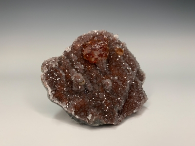 Sphalerite on Quartz from Hengyang Prefecture, Hunan Province, China [db_pics/update7/ML00641b.jpg]