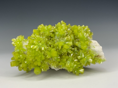 Pyromorphite and Quartz from Daoping Mine, Yangshuo, Guangxi County, Zhuang, China [db_pics/update7/ML00677a.jpg]