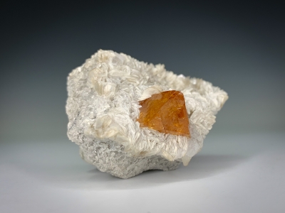 Scheelite & Muscovite from Pingwu, Sichuan, China [db_pics/update7/ML00694d.jpg]