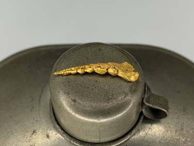 Gold from Undisclosed mine near Guelmim, Guelmim-Oued Noun Region, Morocco [db_pics/update7/ML00702c.jpg]