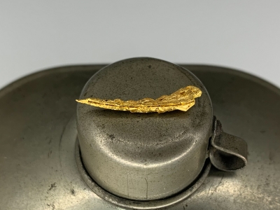 Gold from Undisclosed mine near Guelmim, Guelmim-Oued Noun Region, Morocco [db_pics/update7/ML00702d.jpg]