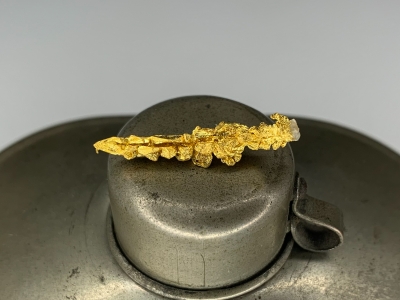 Gold from Undisclosed mine near Guelmim, Guelmim-Oued Noun Region, Morocco [db_pics/update7/ML00703a.jpg]