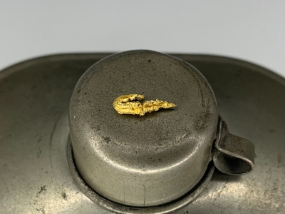 Gold from Undisclosed mine near Guelmim, Guelmim-Oued Noun Region, Morocco [db_pics/update7/ML00704c.jpg]