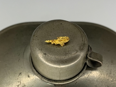 Gold from Undisclosed mine near Guelmim, Guelmim-Oued Noun Region, Morocco [db_pics/update7/ML00704d.jpg]