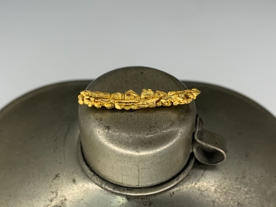 Gold from Undisclosed mine near Guelmim, Guelmim-Oued Noun Region, Morocco [db_pics/update7/ML00707b.jpg]