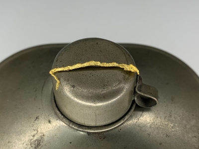 Gold from Undisclosed mine near Guelmim, Guelmim-Oued Noun Region, Morocco [db_pics/update7/ML00708d.jpg]