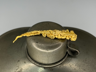 Gold from Undisclosed mine near Guelmim, Guelmim-Oued Noun Region, Morocco [db_pics/update7/ML00711c.jpg]