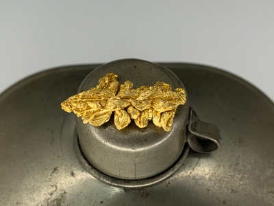 Gold from Undisclosed mine near Guelmim, Guelmim-Oued Noun Region, Morocco [db_pics/update7/ML00714c.jpg]