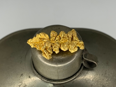 Gold from Undisclosed mine near Guelmim, Guelmim-Oued Noun Region, Morocco [db_pics/update7/ML00714d.jpg]