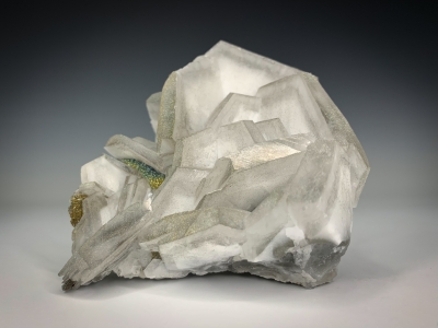 Calcite & Pyrite from Goncheng Mine, Guangxi Province, China [db_pics/update7/ML00733b.jpg]