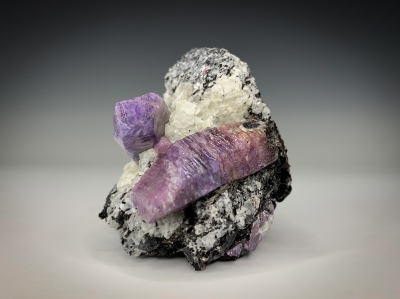 Corundum var. Sapphire from Amboarohy, Zazafotsy, Fianarantsoa Province, Madagascar [db_pics/update7/ML00734d.jpg]