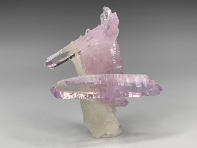 Amethyst on Quartz from Cerro de la Concordia, Las Vigas, Veracruz, Mexico [db_pics/update7/ML00773a.jpg]