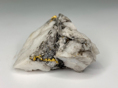 Gold in Quartz from Culpepper Mine, Richardson, Culpepper County, Virginia, USA [db_pics/update7/ML00777d.jpg]