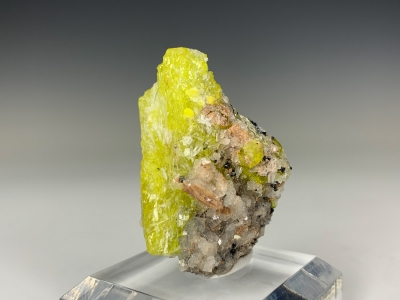 Sturmanite from Wessels Mine, Kuruman, Kalahari Manganese Field, North Cape, South Africa [db_pics/update7/ML00805b.jpg]