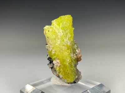 Sturmanite from Wessels Mine, Kuruman, Kalahari Manganese Field, North Cape, South Africa [db_pics/update7/ML00805c.jpg]