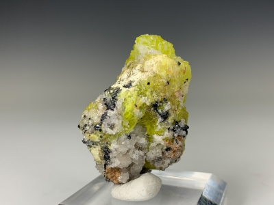 Sturmanite from Wessels Mine, Kuruman, Kalahari Manganese Field, North Cape, South Africa [db_pics/update7/ML00805d.jpg]