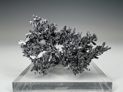 Acanthite from Las Chispas Mine, Arizpe, Sonora, Mexico [db_pics/update7/ML00842a.jpg]