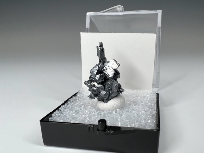 Acanthite from Las Chispas Mine, Arizpe, Sonora, Mexico [db_pics/update7/ML00848b.jpg]