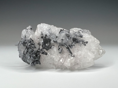 Acanthite, Calcite & Quartz from Las Chispas Mine, Arizpe, Sonora, Mexico [db_pics/update7/ML00851b.jpg]