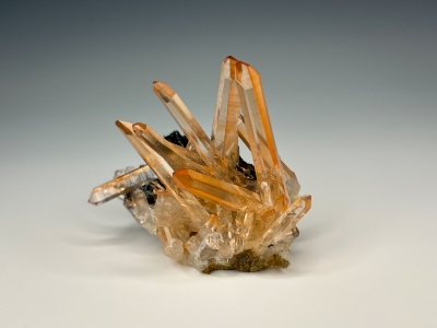 Quartz & Hematite from Jinlong Hill, Longchuan Co., Heyuan, Guangdong, China [db_pics/update7/ML00871c.jpg]