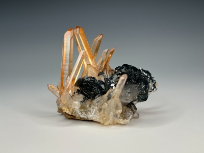 Quartz & Hematite from Jinlong Hill, Longchuan Co., Heyuan, Guangdong, China [db_pics/update7/ML00871d.jpg]