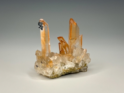 Quartz & Hematite from Jinlong Hill, Longchuan Co., Heyuan, Guangdong, China [db_pics/update7/ML00877c.jpg]