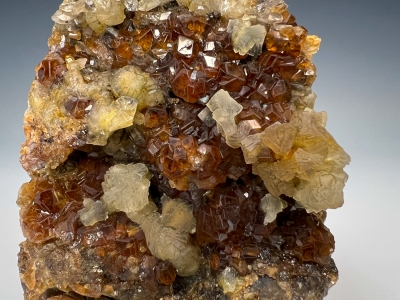 Grossular var. Hessonite & Prehnite from 48-55 Mine, Vesper Peak, Sultan District, Snohomish County, Washington, USA [db_pics/update7/ML00904c.jpg]