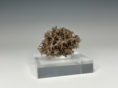 Cerussite from Nakhlak Mine, Anarak District, Isfahan Province, Iran [db_pics/update7/ML00937a.jpg]