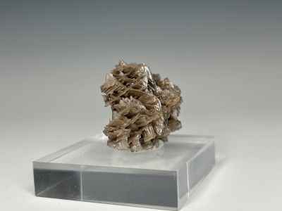 Cerussite from Nakhlak Mine, Anarak District, Isfahan Province, Iran [db_pics/update7/ML00937b.jpg]