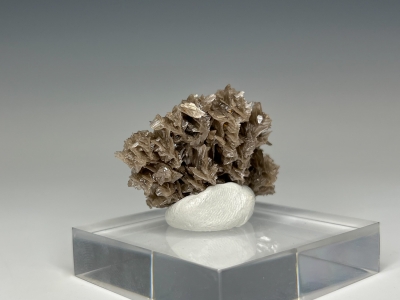 Cerussite from Nakhlak Mine, Anarak District, Isfahan Province, Iran [db_pics/update7/ML00937c.jpg]